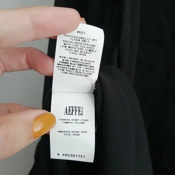 Moschino Cheap and Chic Pleated Tuxedo Style 100% Silk Long Sleeve Blouse Size 6 - Picture 12 of 16